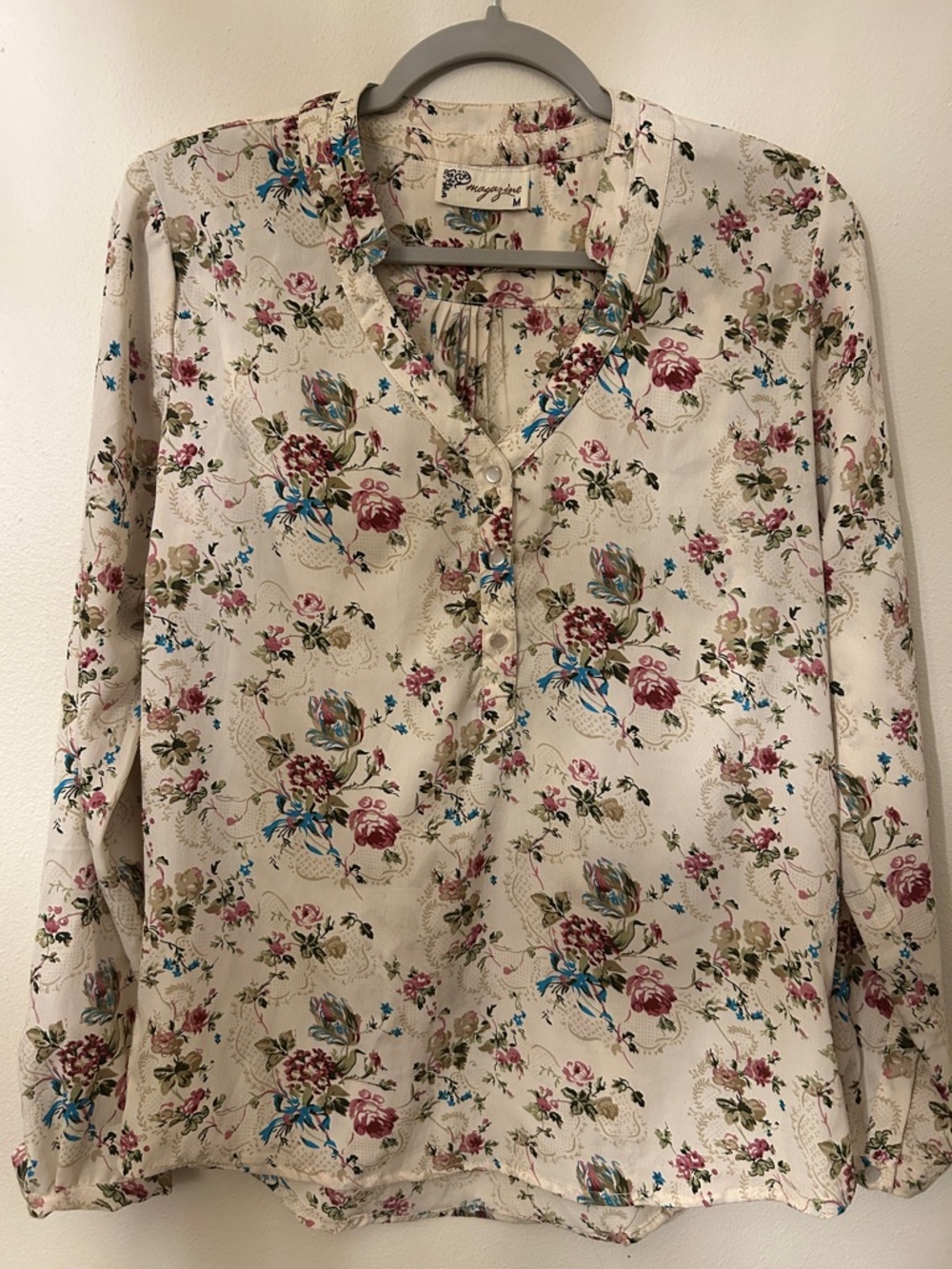 Elegant 100% silk Cream Floral Button-Front Blouse with Pink and Blue Accents